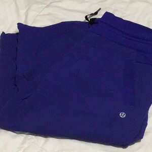 Studio Capri Blue Lululemon